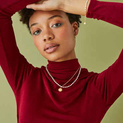 Model Wearing Freshwater Pearl Necklace With Gold Beads
