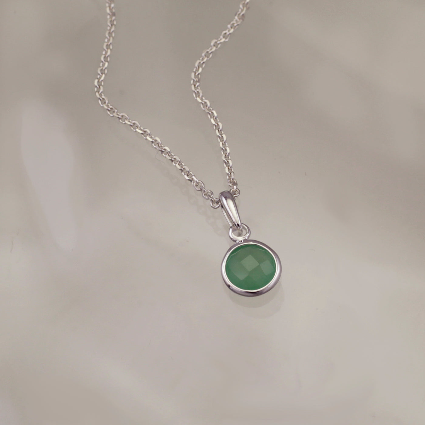Image of Silver and Green Quartz Pendant Necklace